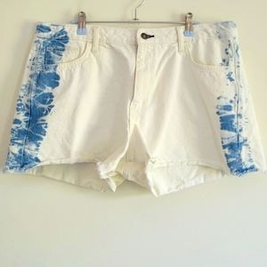 ARIZONA DENIM White Blue Sky Tie-Dye High-Rise Short 17‎